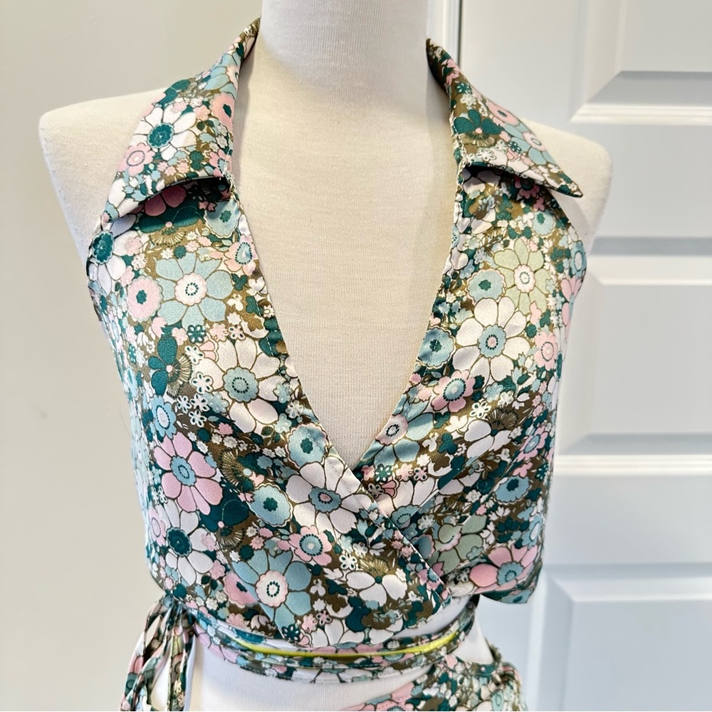 Cotton Candy Floral Skirt & Top Set Size M & L - Picture 2 of 12